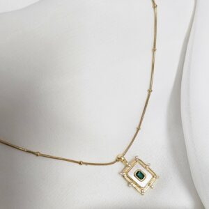 Frosted Emerald Golden Necklace