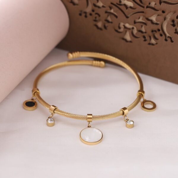 Golden Era Charm Kada