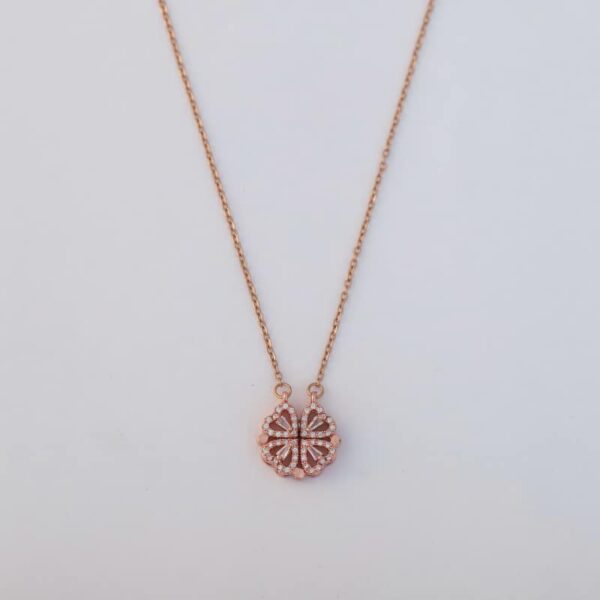 Nova Heart Magnetic Necklace