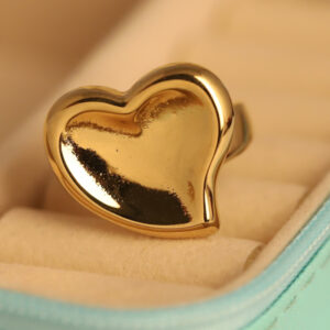 Golden Heart of Elegance Ring