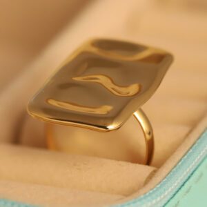 Golden Reflection Rectangular Ring