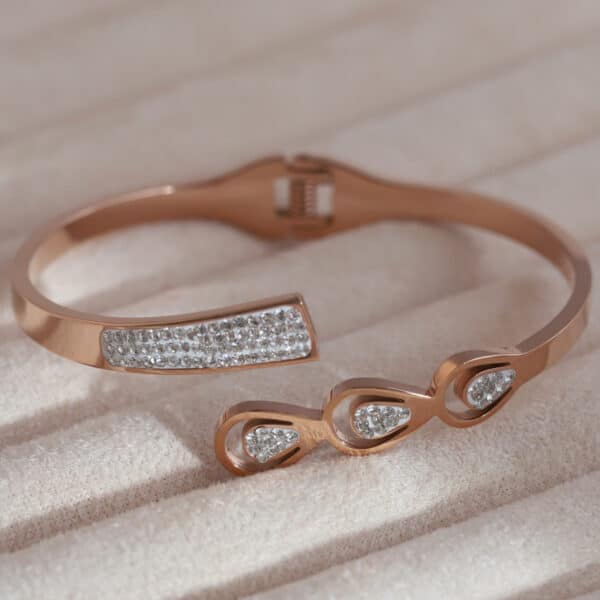 Diamond Drop Rose Gold Charm Kada