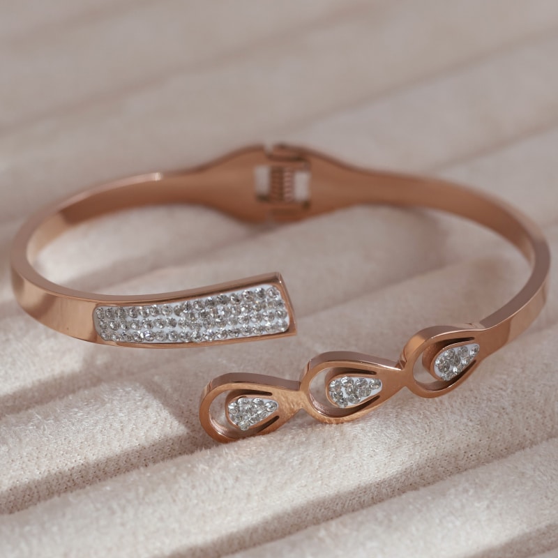 Diamond Drop Rose Gold Charm Kada