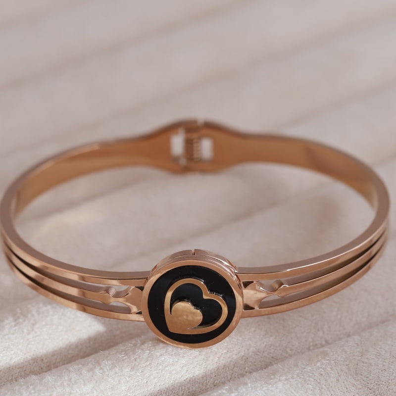 Eternal Heart Rose Gold Charm Kada