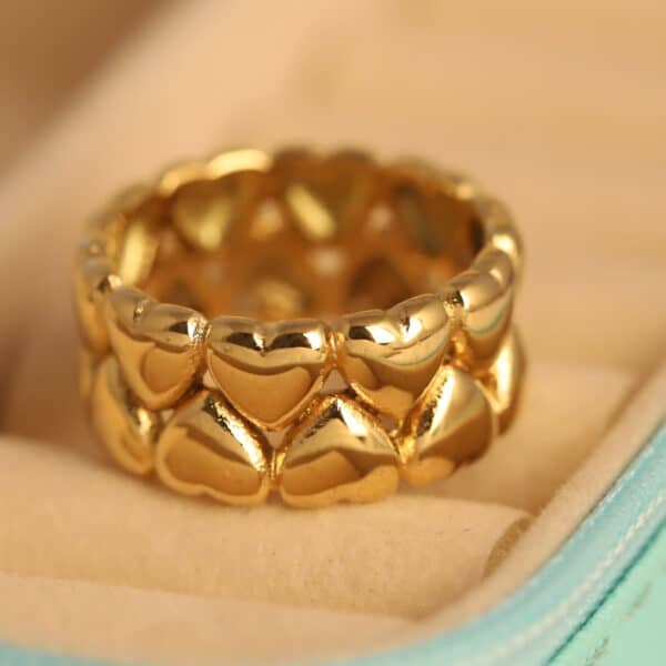 Heartfelt Embrace Gold Ring