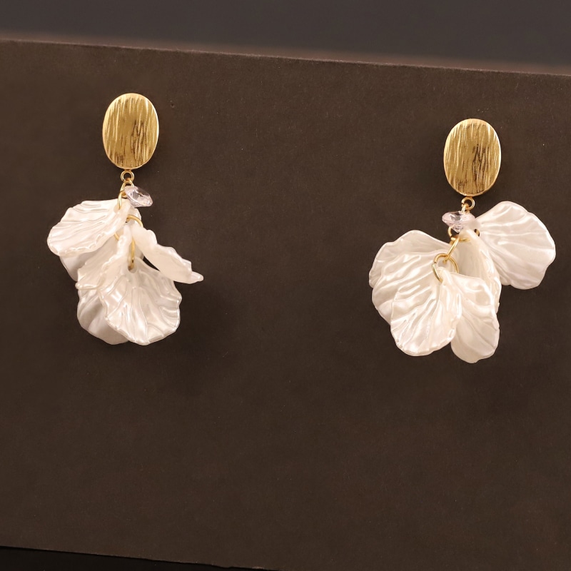 Ivory Blossom Elegance Earrings