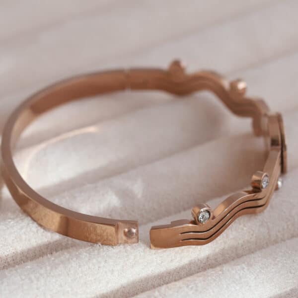 Serene Eye Rose Gold Charm Kada - Image 3