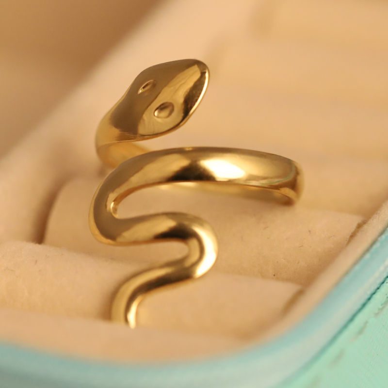 Serpents Whisper Gold Ring
