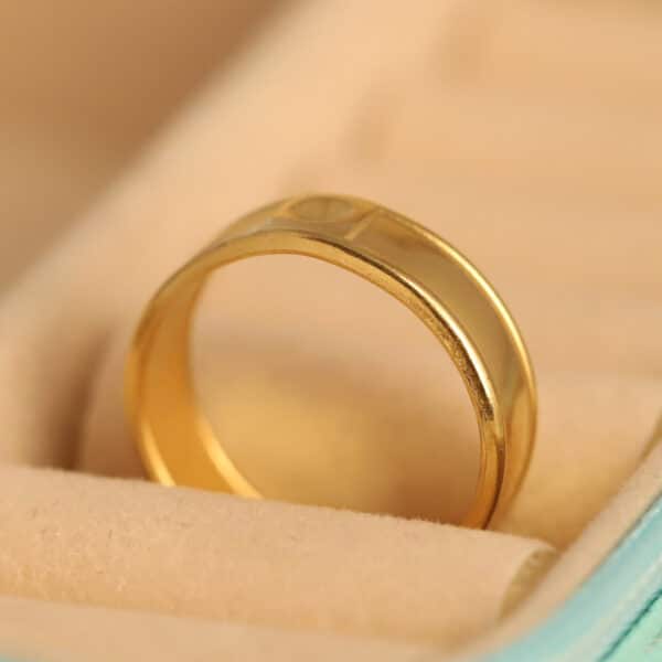 Simplicity Dot Gold Ring - Image 2